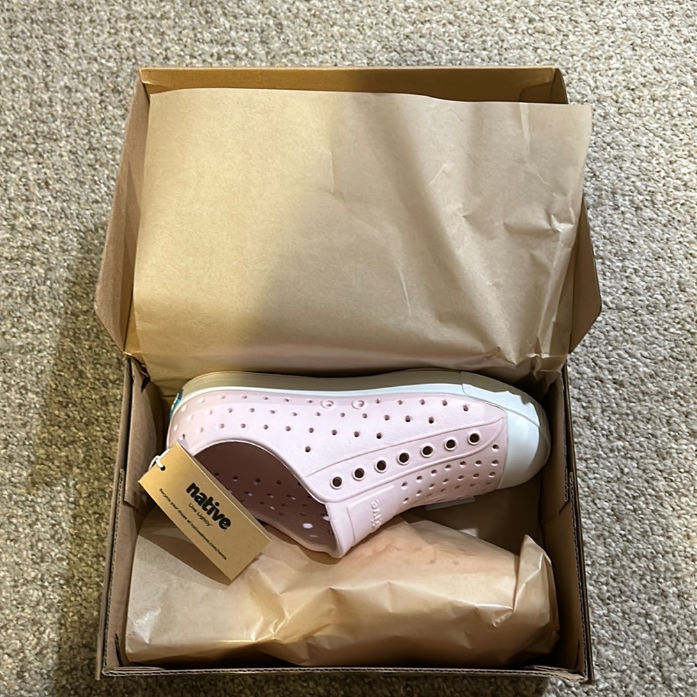 BRAND NEW Childrens Native shoes/ Milk Pink size C13 (UK12)